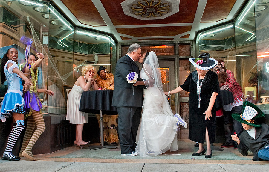 Rona & Charles (October 24, 2009) Halloween wedding – Saint Louis, Mis. Emin Kuliyev — Award-Winning Wedding Photojournalist NYC & USA | Best Wedding Photographer Known for Candid, Timeless Moments