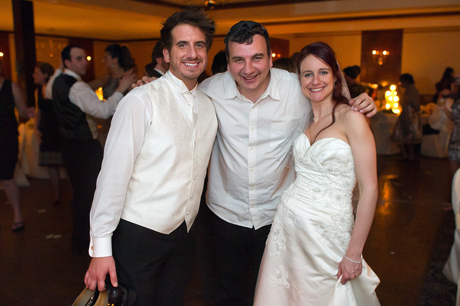 Julie & George – 4/29/2011 (Wedding in Albany,NY). Emin Kuliyev — Award-Winning Wedding Photojournalist NYC & USA | Best Wedding Photographer Known for Candid, Timeless Moments