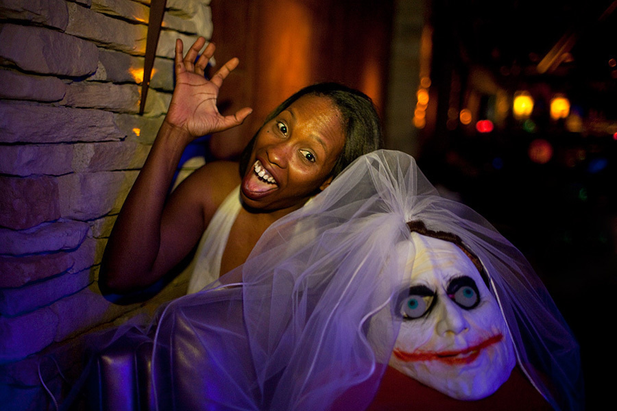 Rona & Charles (October 24, 2009) Halloween wedding – Saint Louis, Mis. Emin Kuliyev — Award-Winning Wedding Photojournalist NYC & USA | Best Wedding Photographer Known for Candid, Timeless Moments