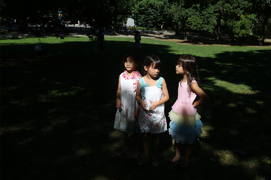 Family Photo Shoot – 08.05.13 (Manhattan, Central Park). Emin Kuliyev — Award-Winning Wedding Photojournalist NYC & USA | Best Wedding Photographer Known for Candid, Timeless Moments