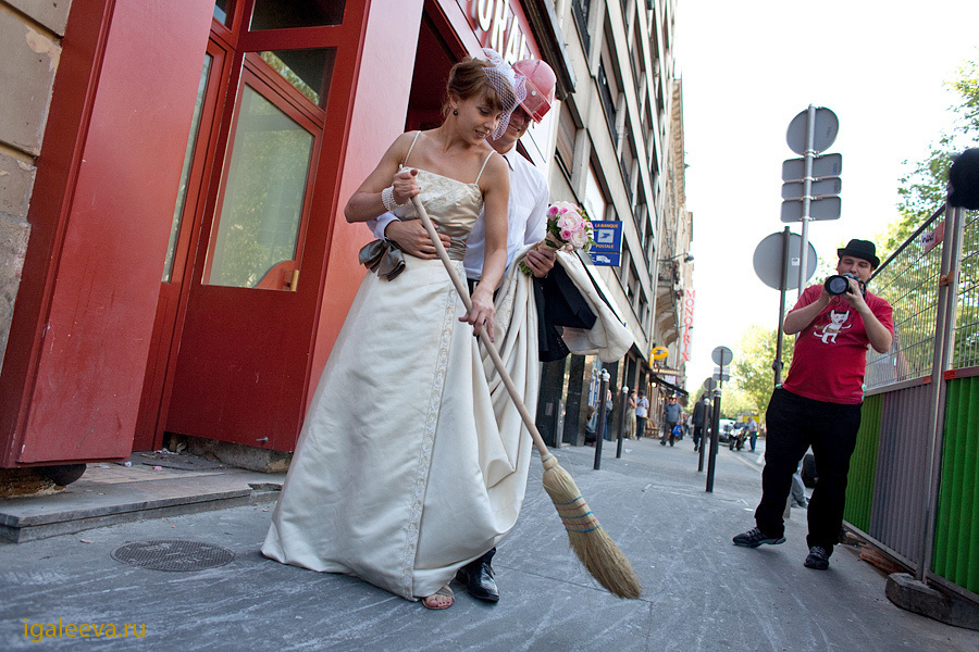 My Wedding Photography Workshops in Paris 18-21 April, 2011 – Behind t. Emin Kuliyev — Award-Winning Wedding Photojournalist NYC & USA | Best Wedding Photographer Known for Candid, Timeless Moments