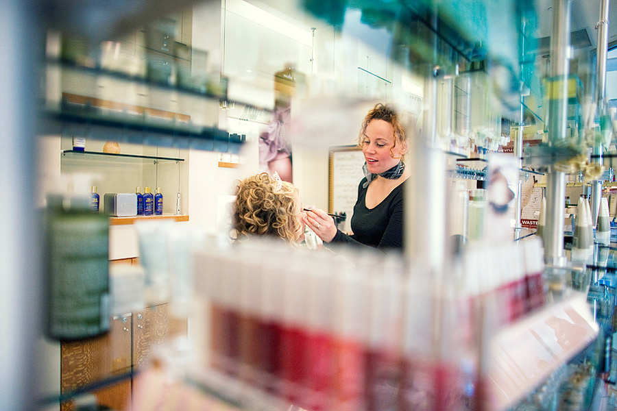 Linda & Mike – Halloween Wedding (10.31.08). Emin Kuliyev — Award-Winning Wedding Photojournalist NYC & USA | Best Wedding Photographer Known for Candid, Timeless Moments