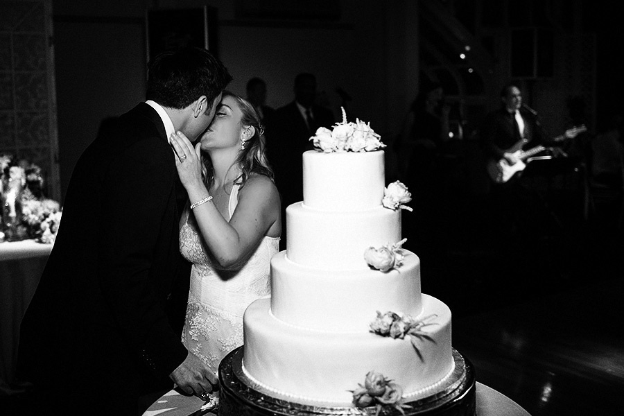 Emily & Kyle – (September 28th, 2013). Emin Kuliyev — Award-Winning Wedding Photojournalist NYC & USA | Best Wedding Photographer Known for Candid, Timeless Moments