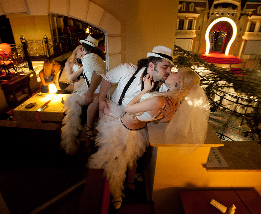 My Wedding Photography Workshops in Moscow (Russia) 22-28 March, 2011. Emin Kuliyev — Award-Winning Wedding Photojournalist NYC & USA | Best Wedding Photographer Known for Candid, Timeless Moments