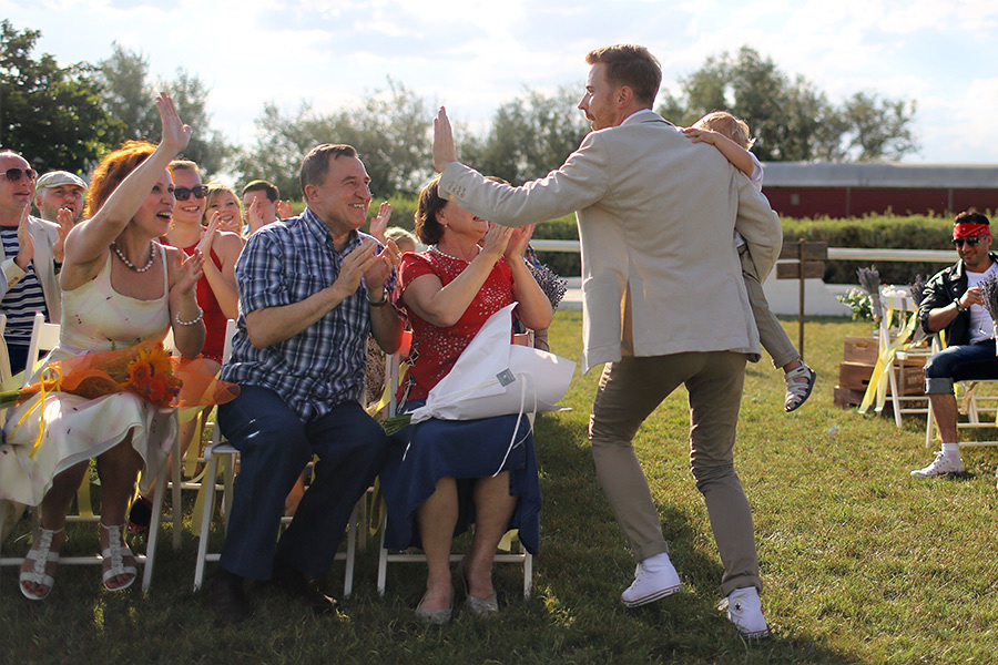 Yulia & Slava wedding (Le Mas de la Fouque ,France) – 6.14.2014 (Day T. Emin Kuliyev — Award-Winning Wedding Photojournalist NYC & USA | Best Wedding Photographer Known for Candid, Timeless Moments