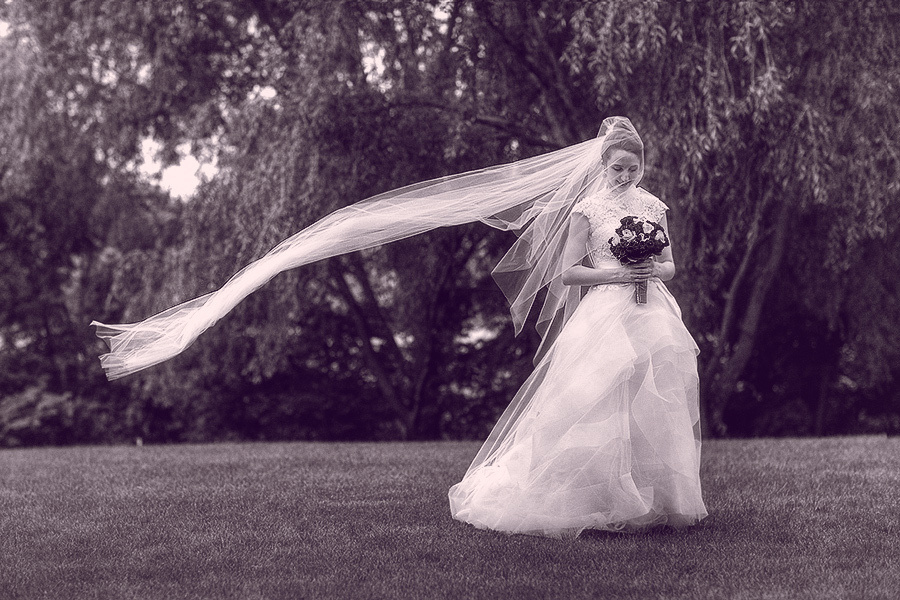 Genevieve & Josh– June 3rd,2012 – Minneapolis (Minnesota). Emin Kuliyev — Award-Winning Wedding Photojournalist NYC & USA | Best Wedding Photographer Known for Candid, Timeless Moments
