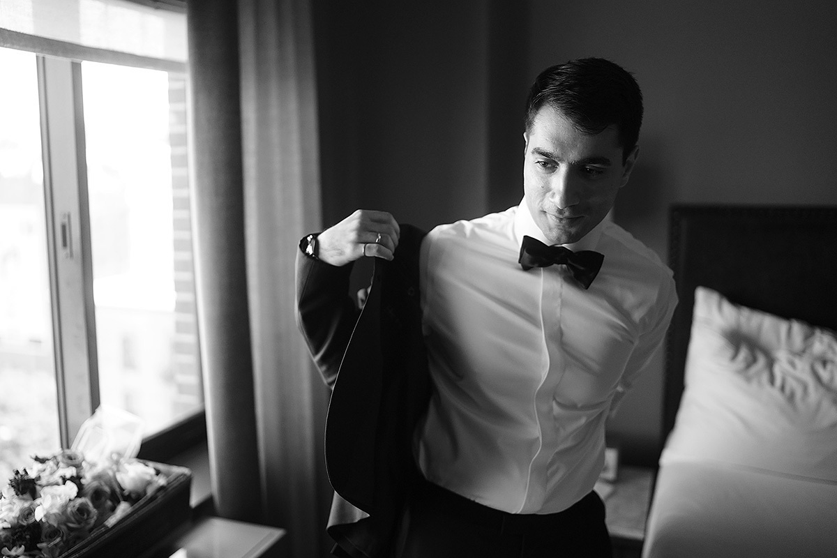 Ernest  and Jena – 8.27.2017 – Crest Hollow Country club. Emin Kuliyev — Award-Winning Wedding Photojournalist NYC & USA | Best Wedding Photographer Known for Candid, Timeless Moments