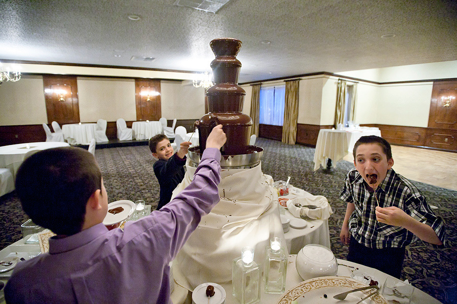 Julie & George – 4/29/2011 (Wedding in Albany,NY). Emin Kuliyev — Award-Winning Wedding Photojournalist NYC & USA | Best Wedding Photographer Known for Candid, Timeless Moments