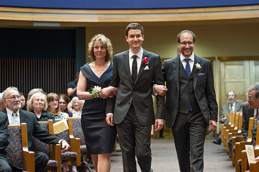 Genevieve & Josh– June 3rd,2012 – Minneapolis (Minnesota). Emin Kuliyev — Award-Winning Wedding Photojournalist NYC & USA | Best Wedding Photographer Known for Candid, Timeless Moments