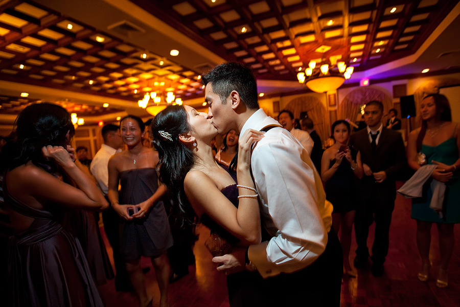 Steven & Florence – 09/19/2010. Emin Kuliyev — Award-Winning Wedding Photojournalist NYC & USA | Best Wedding Photographer Known for Candid, Timeless Moments