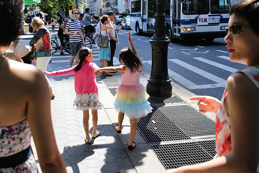 Family Photo Shoot – 08.05.13 (Manhattan, Central Park). Emin Kuliyev — Award-Winning Wedding Photojournalist NYC & USA | Best Wedding Photographer Known for Candid, Timeless Moments
