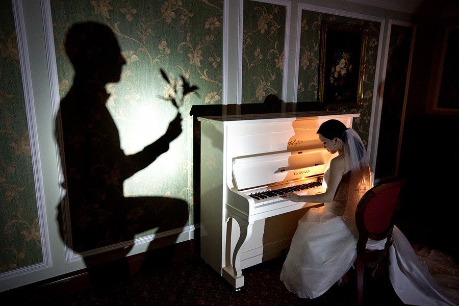 My Wedding Photography Workshops in Moscow (Russia) 22-28 March, 2011. Emin Kuliyev — Award-Winning Wedding Photojournalist NYC & USA | Best Wedding Photographer Known for Candid, Timeless Moments