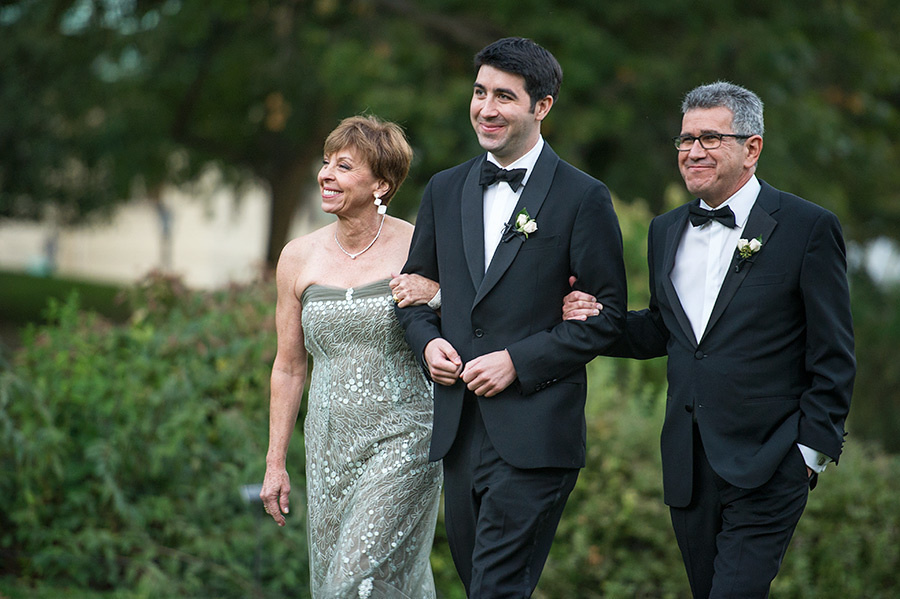 Emily & Kyle – (September 28th, 2013). Emin Kuliyev — Award-Winning Wedding Photojournalist NYC & USA | Best Wedding Photographer Known for Candid, Timeless Moments