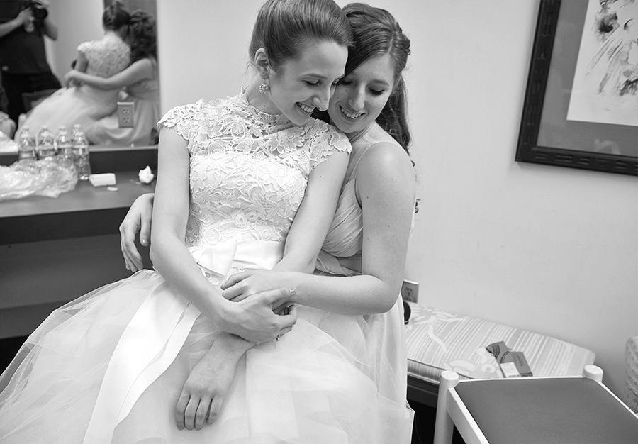 Genevieve & Josh– June 3rd,2012 – Minneapolis (Minnesota). Emin Kuliyev — Award-Winning Wedding Photojournalist NYC & USA | Best Wedding Photographer Known for Candid, Timeless Moments