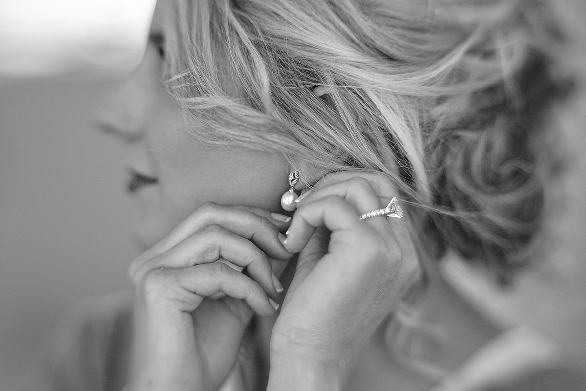 Noel & Adam – June 24th, 2017 (The Shadowbrook). Emin Kuliyev — Award-Winning Wedding Photojournalist NYC & USA | Best Wedding Photographer Known for Candid, Timeless Moments