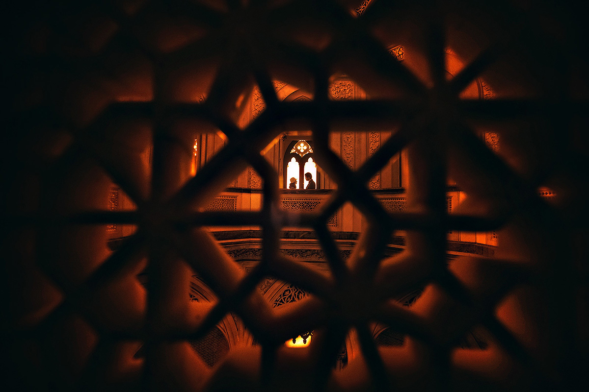 Aleksandrs & Džeina : Love story in Spain and Portugal, December 2016. Emin Kuliyev — Award-Winning Wedding Photojournalist NYC & USA | Best Wedding Photographer Known for Candid, Timeless Moments