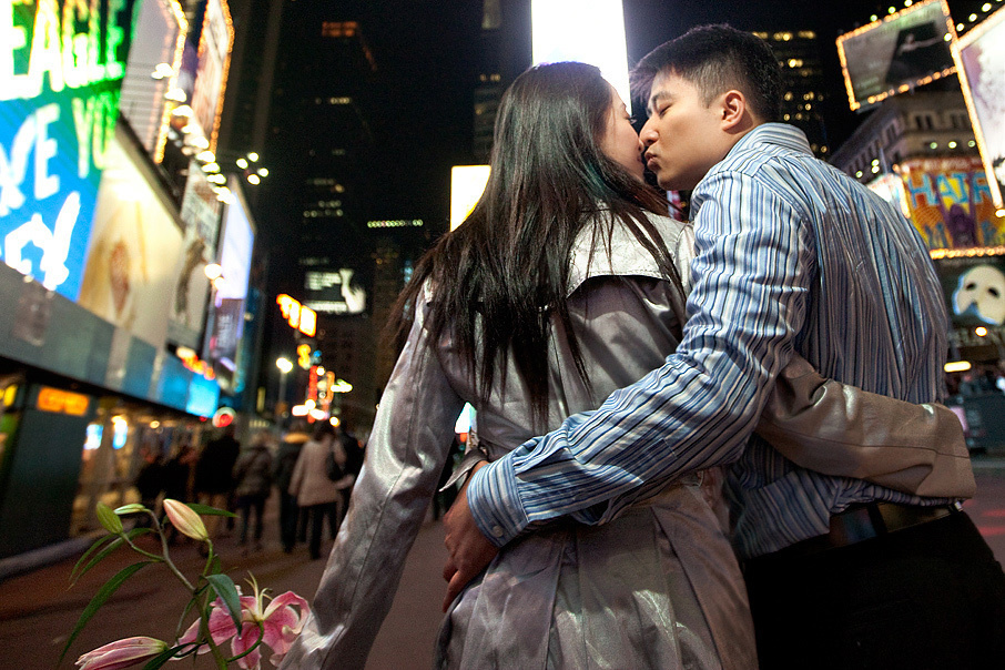 Kah & Jackson – E-Session (November, 2nd, 2009). Emin Kuliyev — Award-Winning Wedding Photojournalist NYC & USA | Best Wedding Photographer Known for Candid, Timeless Moments