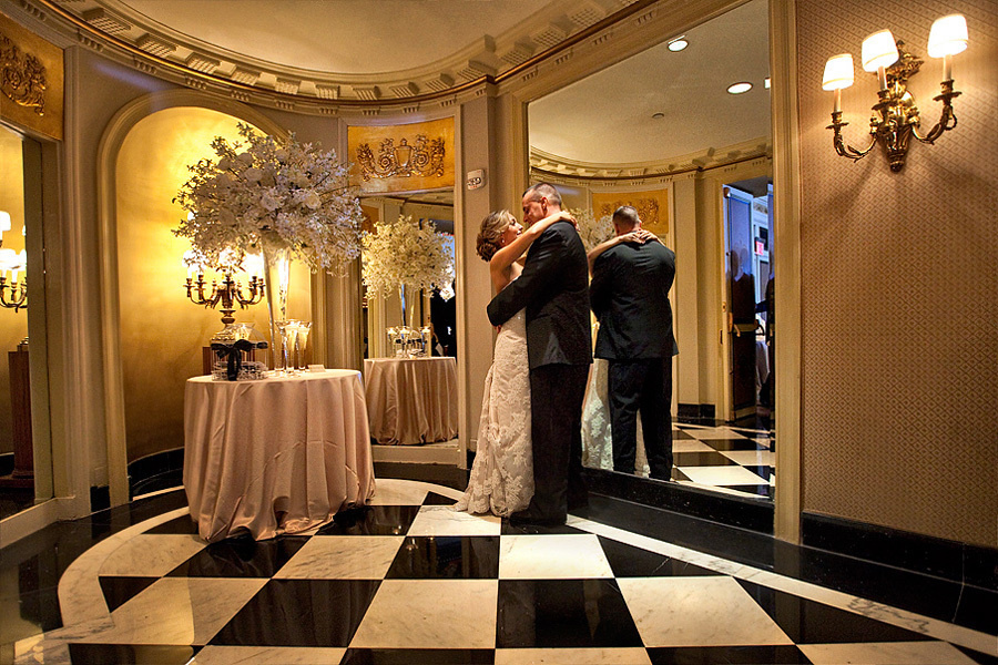 Matthew & Elizabeth – Wedding – 08/15/2009. Emin Kuliyev — Award-Winning Wedding Photojournalist NYC & USA | Best Wedding Photographer Known for Candid, Timeless Moments