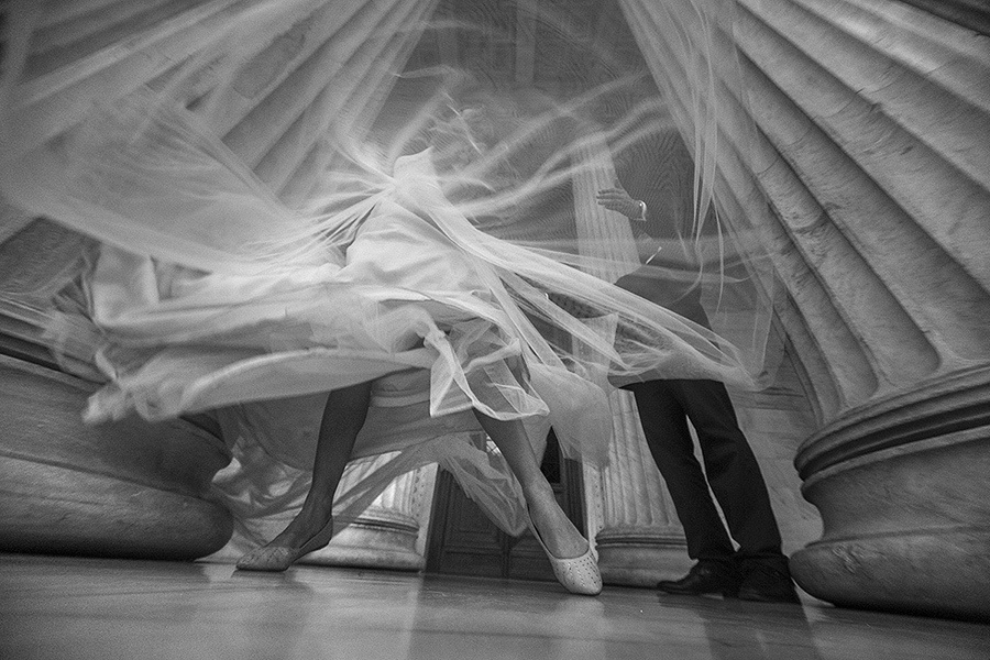 My Wedding Photography Workshop on Santorini –  November, 2014. Emin Kuliyev — Award-Winning Wedding Photojournalist NYC & USA | Best Wedding Photographer Known for Candid, Timeless Moments