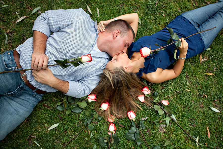 Matthew & Elizabeth – Engagement – 07/24/2009. Emin Kuliyev — Award-Winning Wedding Photojournalist NYC & USA | Best Wedding Photographer Known for Candid, Timeless Moments