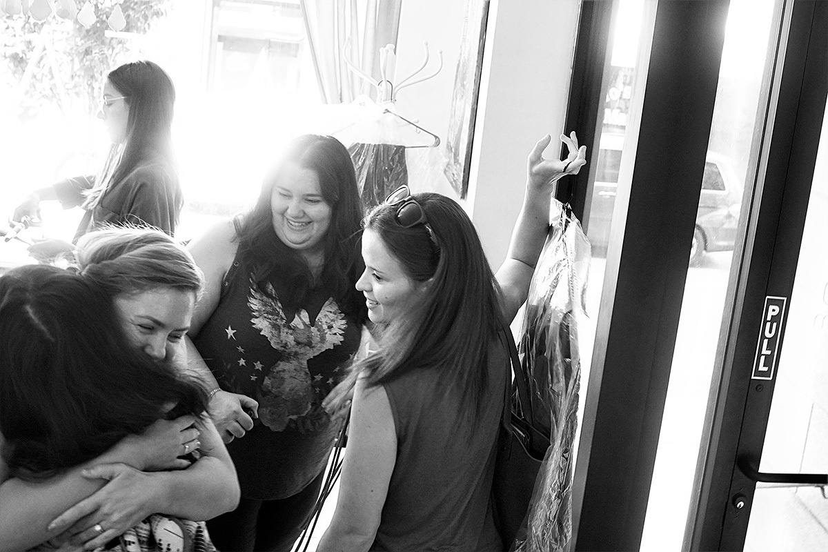 Ernest  and Jena – 8.27.2017 – Crest Hollow Country club. Emin Kuliyev — Award-Winning Wedding Photojournalist NYC & USA | Best Wedding Photographer Known for Candid, Timeless Moments