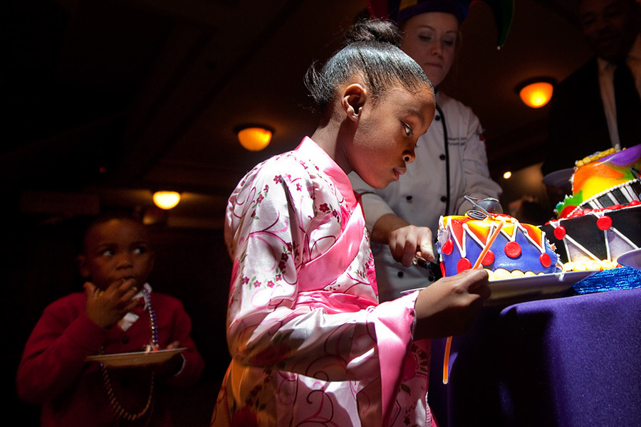 Rona & Charles (October 24, 2009) Halloween wedding – Saint Louis, Mis. Emin Kuliyev — Award-Winning Wedding Photojournalist NYC & USA | Best Wedding Photographer Known for Candid, Timeless Moments