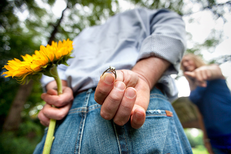 Matthew & Elizabeth – Engagement – 07/24/2009. Emin Kuliyev — Award-Winning Wedding Photojournalist NYC & USA | Best Wedding Photographer Known for Candid, Timeless Moments