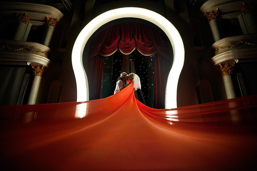 My Wedding Photography Workshops in Moscow (Russia) 22-28 March, 2011. Emin Kuliyev — Award-Winning Wedding Photojournalist NYC & USA | Best Wedding Photographer Known for Candid, Timeless Moments