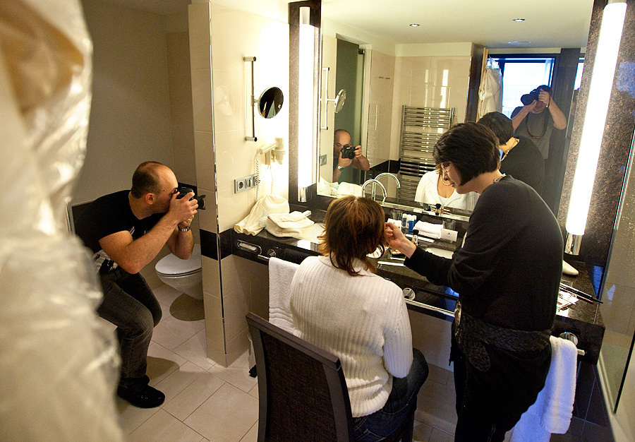 My Workshop in Düsseldorf (Germany) – Behind the scene. Emin Kuliyev — Award-Winning Wedding Photojournalist NYC & USA | Best Wedding Photographer Known for Candid, Timeless Moments