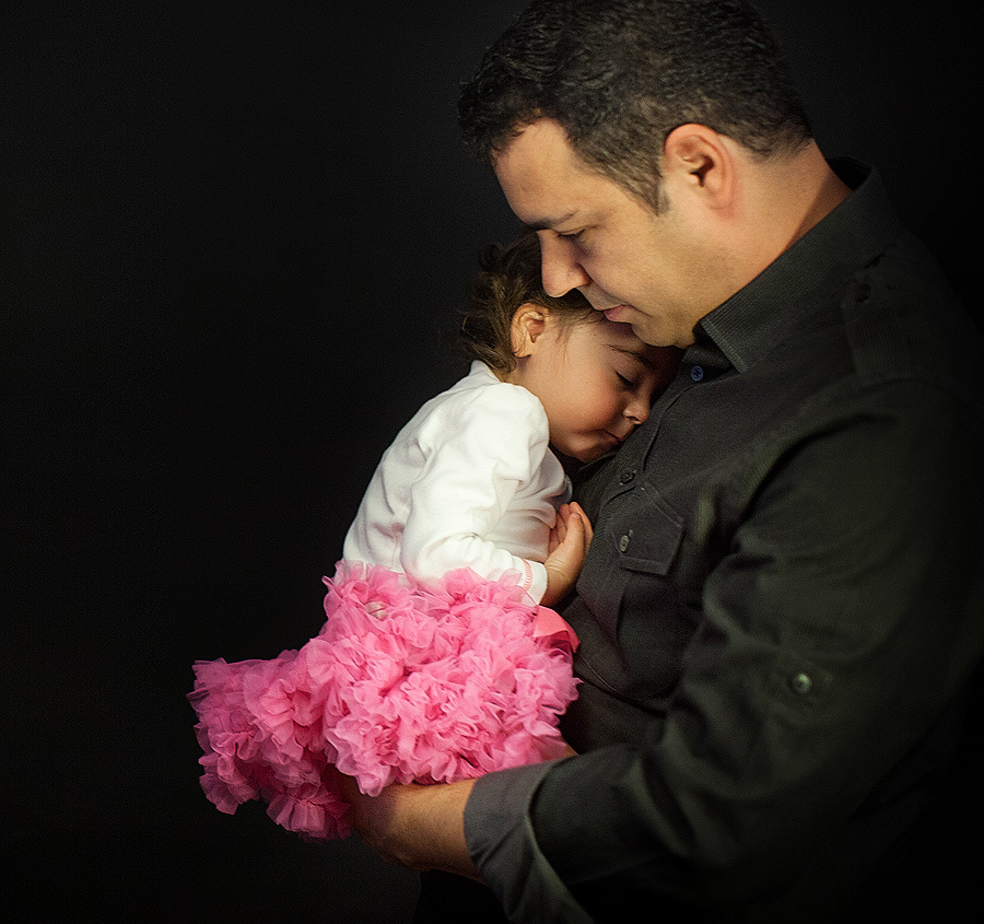 Family Photosession – Nilofar,Farhad and Lily. Emin Kuliyev — Award-Winning Wedding Photojournalist NYC & USA | Best Wedding Photographer Known for Candid, Timeless Moments