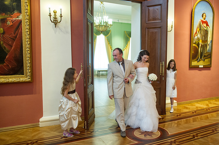 Ksenia & Artem  – Yaroslavl (Russia) 14.07.12. Emin Kuliyev — Award-Winning Wedding Photojournalist NYC & USA | Best Wedding Photographer Known for Candid, Timeless Moments