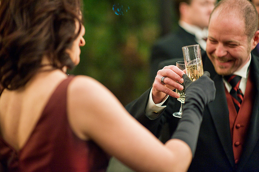 Linda & Mike – Halloween Wedding (10.31.08). Emin Kuliyev — Award-Winning Wedding Photojournalist NYC & USA | Best Wedding Photographer Known for Candid, Timeless Moments