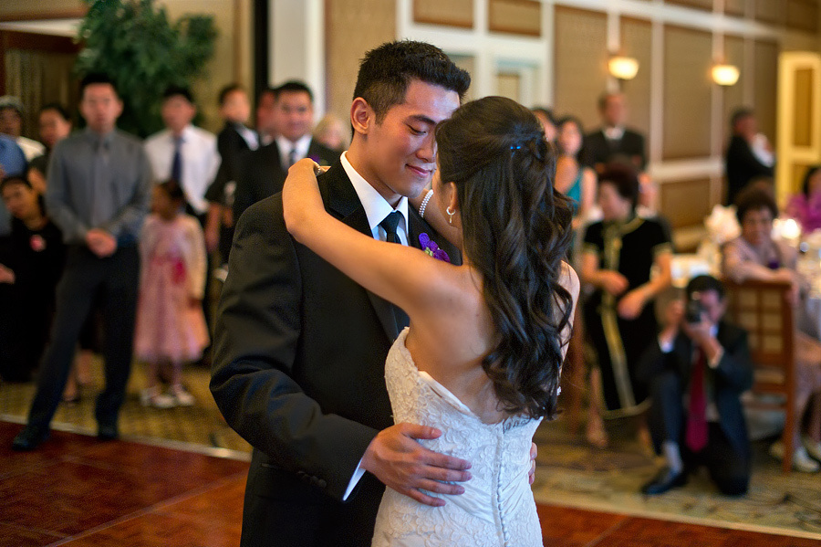 Steven & Florence – 09/19/2010. Emin Kuliyev — Award-Winning Wedding Photojournalist NYC & USA | Best Wedding Photographer Known for Candid, Timeless Moments