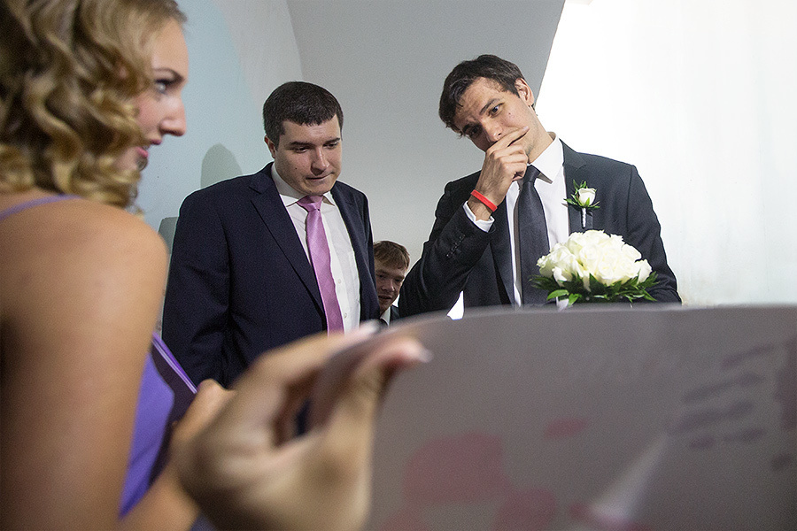 Ksenia & Artem  – Yaroslavl (Russia) 14.07.12. Emin Kuliyev — Award-Winning Wedding Photojournalist NYC & USA | Best Wedding Photographer Known for Candid, Timeless Moments