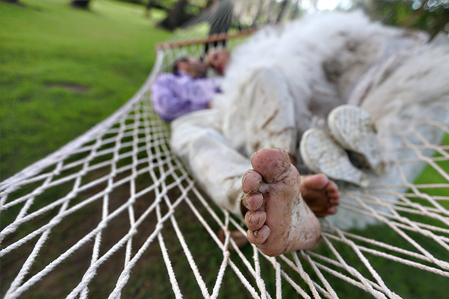 David & Leila (Puerto Rico) – Day 3 (July 28, 2013) Beach party. Emin Kuliyev — Award-Winning Wedding Photojournalist NYC & USA | Best Wedding Photographer Known for Candid, Timeless Moments