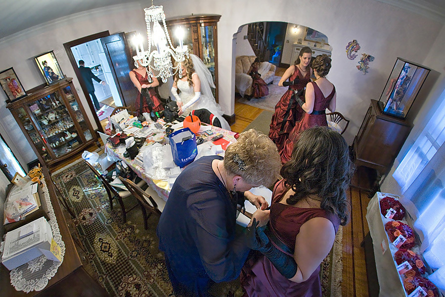 Linda & Mike – Halloween Wedding (10.31.08). Emin Kuliyev — Award-Winning Wedding Photojournalist NYC & USA | Best Wedding Photographer Known for Candid, Timeless Moments