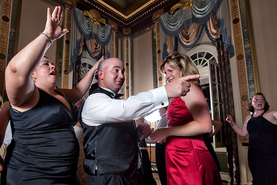 Matthew & Elizabeth – Wedding – 08/15/2009. Emin Kuliyev — Award-Winning Wedding Photojournalist NYC & USA | Best Wedding Photographer Known for Candid, Timeless Moments