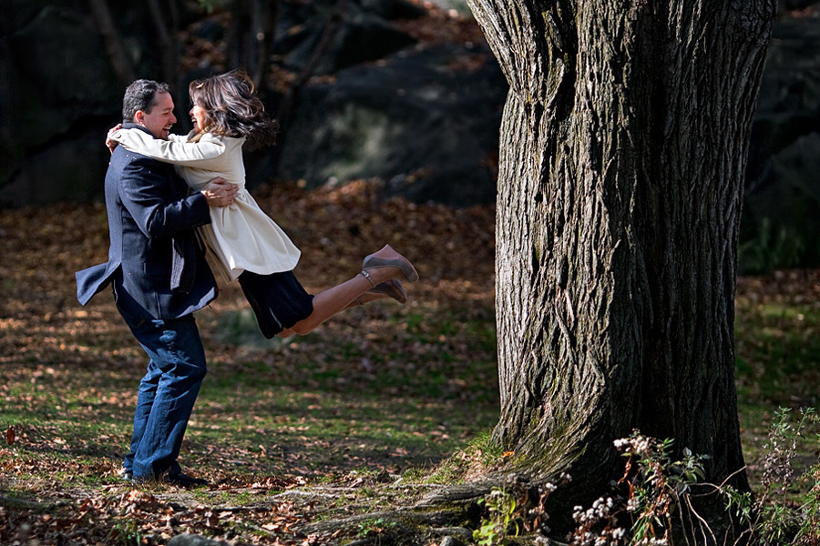 Connie & Bryan – E-Session (November, 6th, 2009). Emin Kuliyev — Award-Winning Wedding Photojournalist NYC & USA | Best Wedding Photographer Known for Candid, Timeless Moments