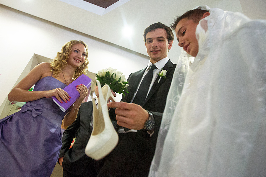 Ksenia & Artem  – Yaroslavl (Russia) 14.07.12. Emin Kuliyev — Award-Winning Wedding Photojournalist NYC & USA | Best Wedding Photographer Known for Candid, Timeless Moments