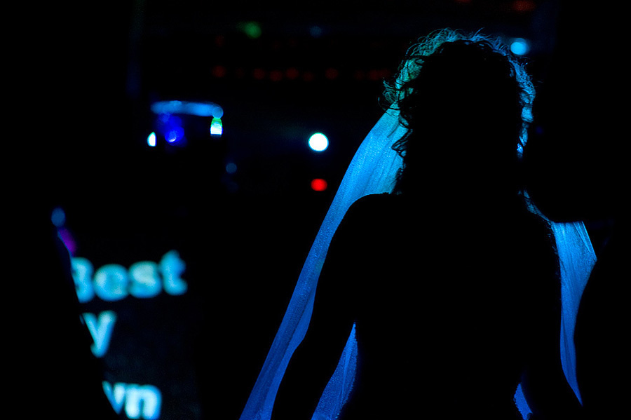 Linda & Mike – Halloween Wedding (10.31.08). Emin Kuliyev — Award-Winning Wedding Photojournalist NYC & USA | Best Wedding Photographer Known for Candid, Timeless Moments