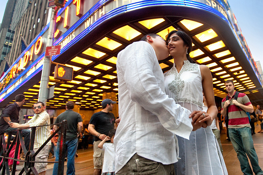Sheela & Yuang – Engagement – 08/04/2009. Emin Kuliyev — Award-Winning Wedding Photojournalist NYC & USA | Best Wedding Photographer Known for Candid, Timeless Moments