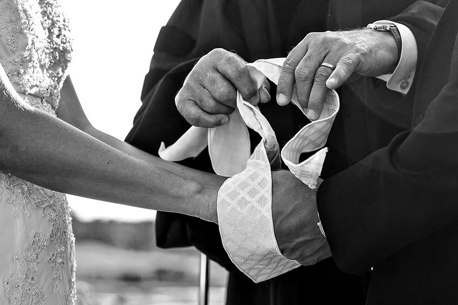 Martina & Stephen 7-6-13 (Methuen, MA). Emin Kuliyev — Award-Winning Wedding Photojournalist NYC & USA | Best Wedding Photographer Known for Candid, Timeless Moments