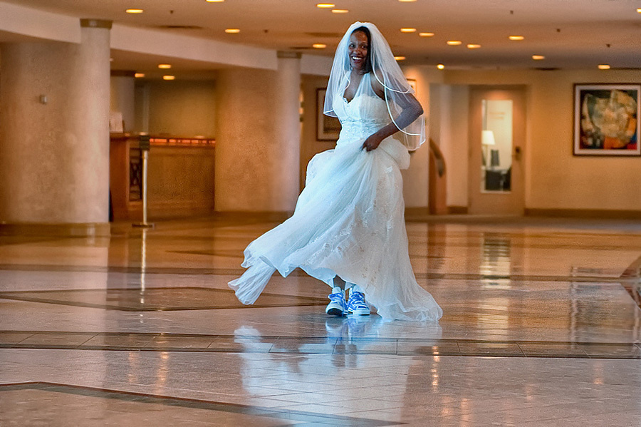 Rona & Charles (October 24, 2009) Halloween wedding – Saint Louis, Mis. Emin Kuliyev — Award-Winning Wedding Photojournalist NYC & USA | Best Wedding Photographer Known for Candid, Timeless Moments