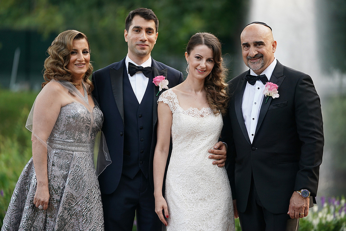 Ernest  and Jena – 8.27.2017 – Crest Hollow Country club. Emin Kuliyev — Award-Winning Wedding Photojournalist NYC & USA | Best Wedding Photographer Known for Candid, Timeless Moments