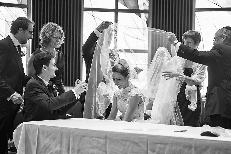 Genevieve & Josh– June 3rd,2012 – Minneapolis (Minnesota). Emin Kuliyev — Award-Winning Wedding Photojournalist NYC & USA | Best Wedding Photographer Known for Candid, Timeless Moments