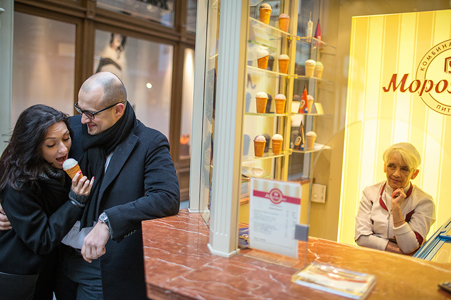 Margo & Alexey – (February, 2nd, 2013) Moscow (Russia). Emin Kuliyev — Award-Winning Wedding Photojournalist NYC & USA | Best Wedding Photographer Known for Candid, Timeless Moments