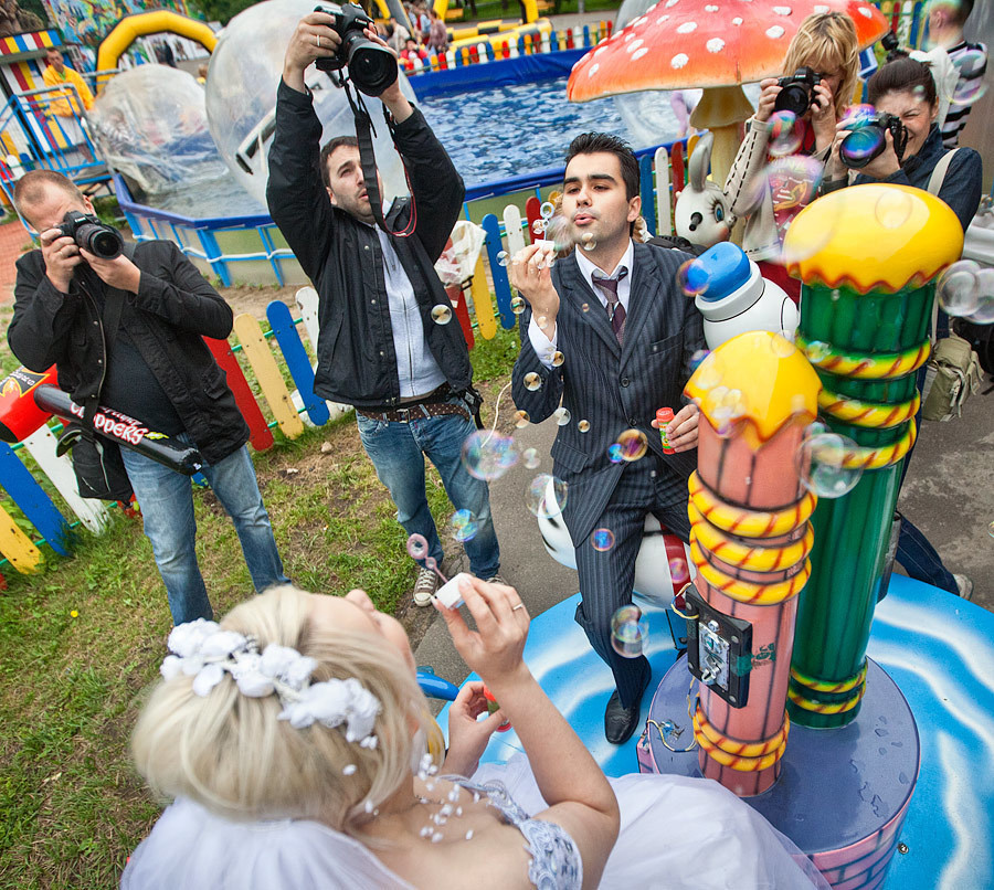 My Wedding Photography Workshop in Moscow (Russia) 6-14 June, 2010 – B. Emin Kuliyev — Award-Winning Wedding Photojournalist NYC & USA | Best Wedding Photographer Known for Candid, Timeless Moments