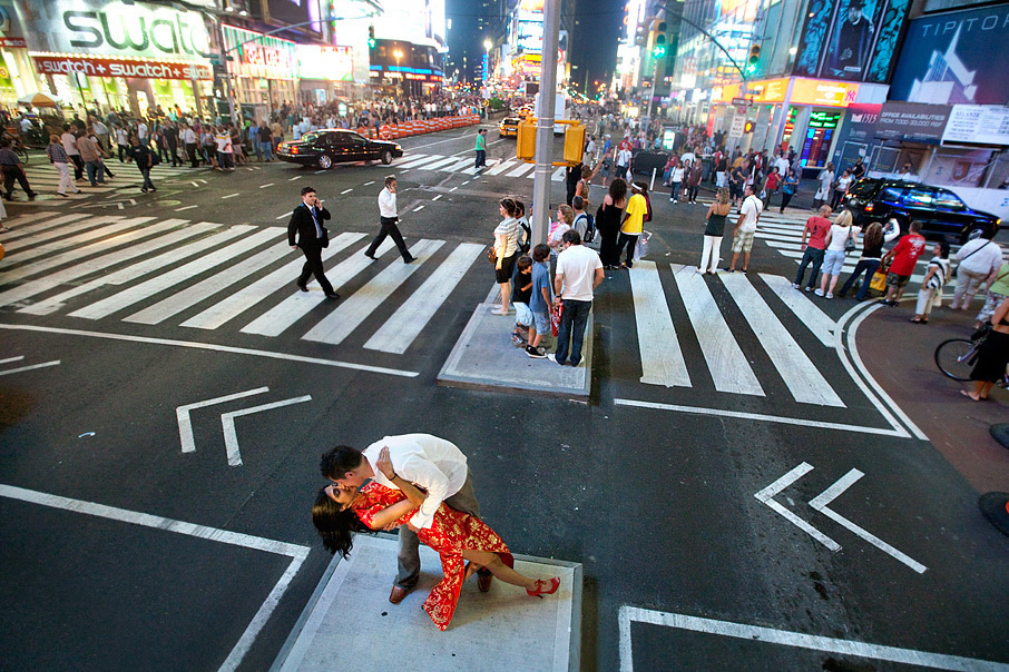 Sheela & Yuang – Engagement – 08/04/2009. Emin Kuliyev — Award-Winning Wedding Photojournalist NYC & USA | Best Wedding Photographer Known for Candid, Timeless Moments