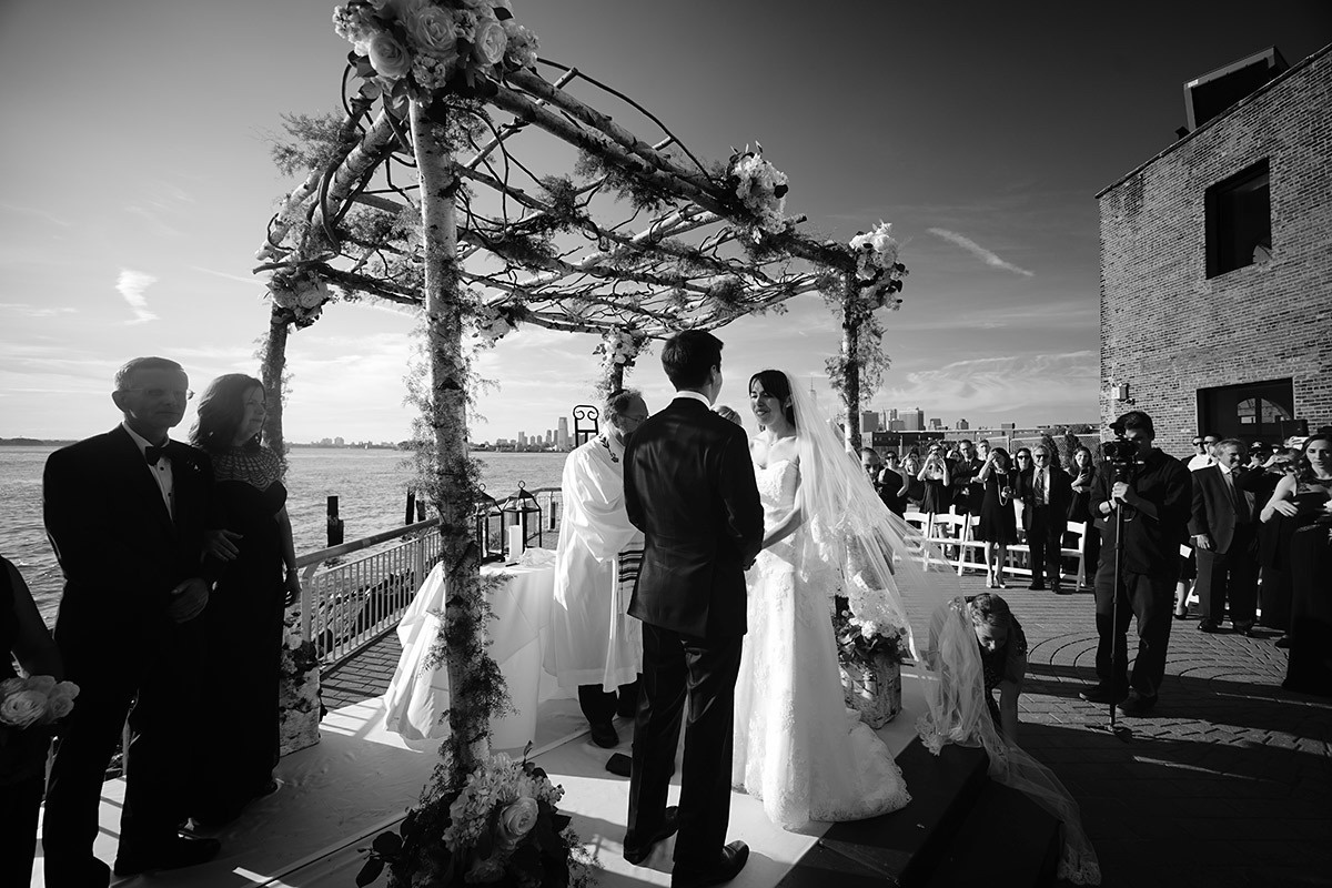 Eric & Debra  –  6/13/2015 (Wedding at Liberty Warehouse). Emin Kuliyev — Award-Winning Wedding Photojournalist NYC & USA | Best Wedding Photographer Known for Candid, Timeless Moments