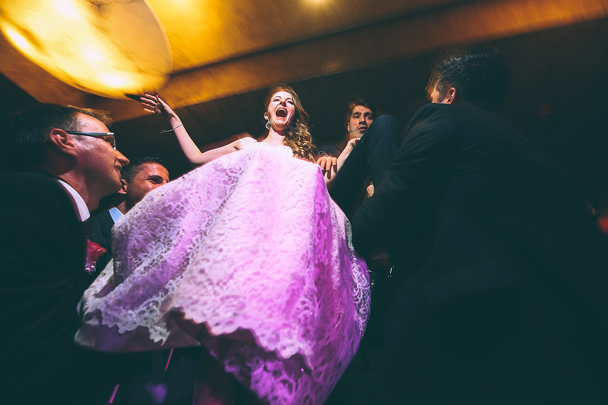 Ernest  and Jena – 8.27.2017 – Crest Hollow Country club. Emin Kuliyev — Award-Winning Wedding Photojournalist NYC & USA | Best Wedding Photographer Known for Candid, Timeless Moments